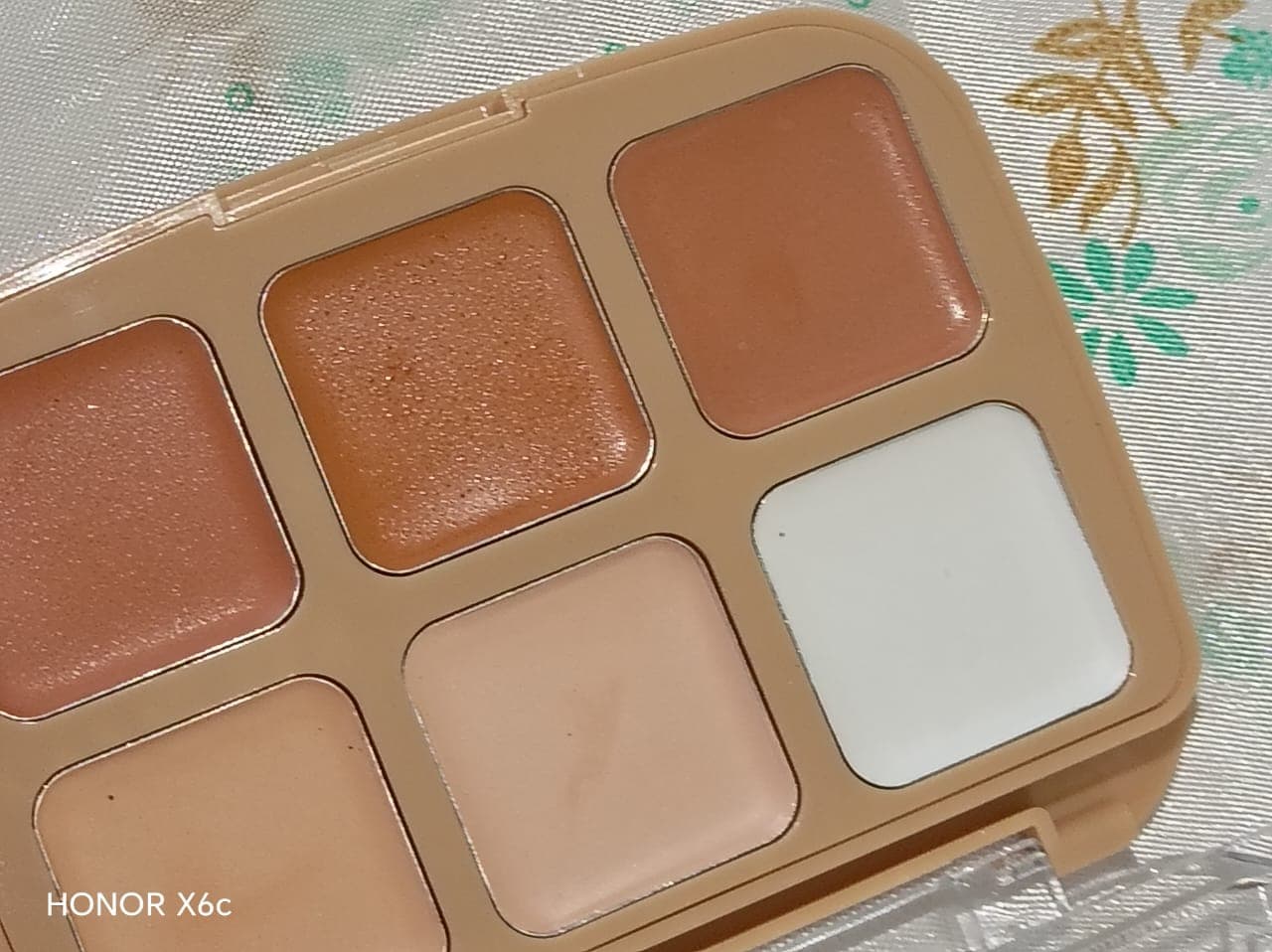 Magic Contouring palette